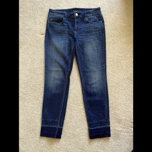 WHBM Slim ankle cropped jeans in size 4